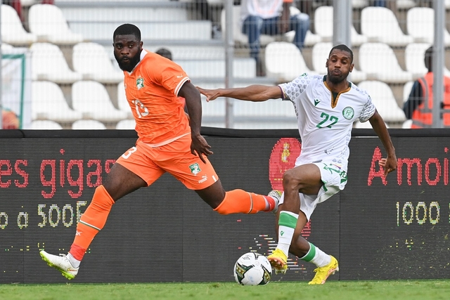 الإيفواري جيريمي بوجا ينضم إلى نيس الفرنسي من أتالانتا 1 بوغا.640 الإيفواري جيريمي بوجا ينضم إلى نيس الفرنسي من أتالانتا