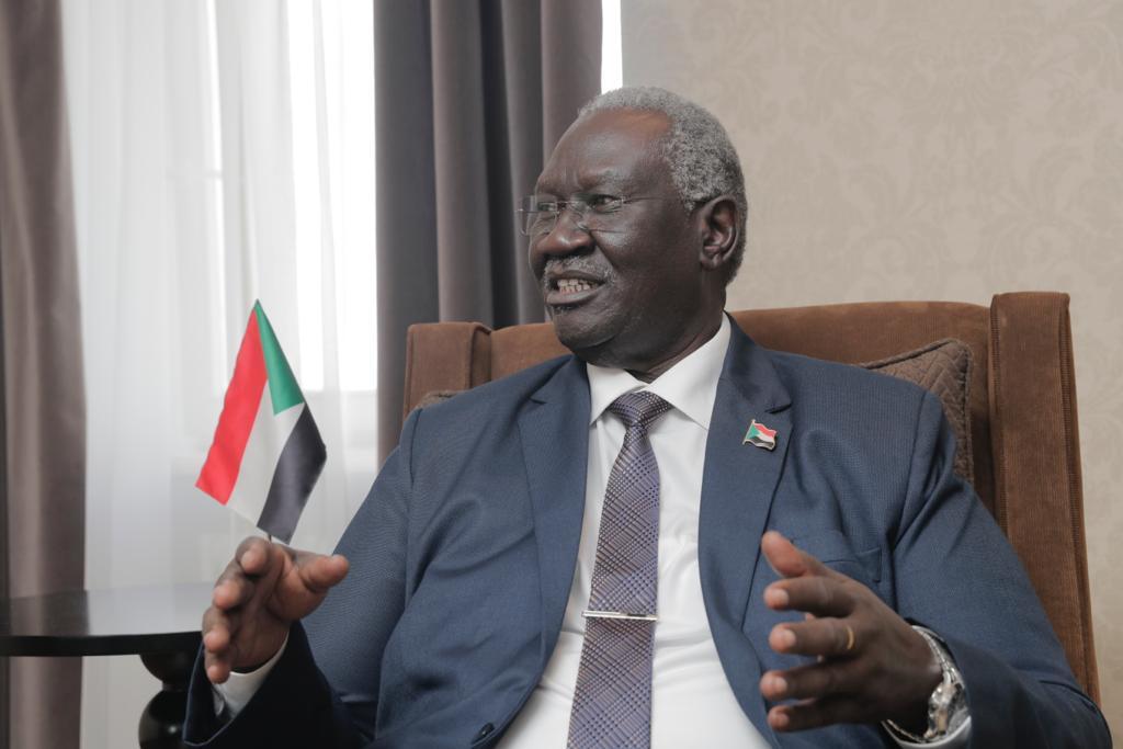 " كاشفا عن ملامح خارطة طريق لوقف الحرب " .. مالك عقار : السودان يمر باختبار كبير يهدد أمنه واستقراره
