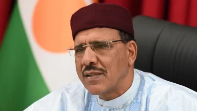 بازوم " نجاح الانقلاب العسكري سيكون له عواقف وخيمة " .. أول تصريحات علنية لرئيس النيجر المخلوع