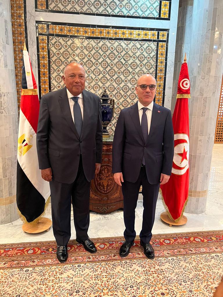 وزيرا خارجية مصر وتونس  مصر تؤكد دعمها لإجراءات الرئيس التونسي لبناء مستقبل أفضل لبلاده