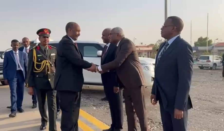 السودان .. « البرهان » إلى قطر في ثالث جولاته الخارجية بعد اندلاع الحرب 1 FB IMG 1694064264028 السودان .. « البرهان » إلى قطر في ثالث جولاته الخارجية بعد اندلاع الحرب