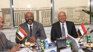 وزيرا النقل في مصر والسودان يبحثان سبل حل مشكلة تكدس الشاحنات على الحدود المصرية السودانية 5 FB IMG 1694586966374 وزيرا النقل في مصر والسودان يبحثان سبل حل مشكلة تكدس الشاحنات على الحدود المصرية السودانية