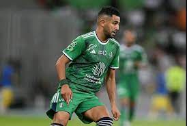 تسمم الجزائري "محرز" قبل مباراة الأهلي ضد التعاون في الدوري السعودي 1 محرز