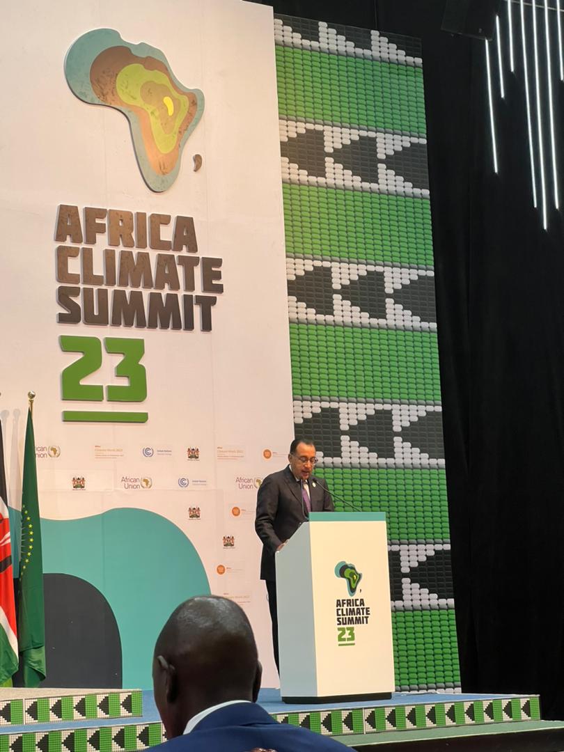 مصطفي مدبولي أمام قمة المناخ رئيس الوزراء المصري : النفاذُ للتمويل عُنق الزجاجة الذي يُواجه أفريقيا من أجل تحويل خططها وأحلامها إلى واقع