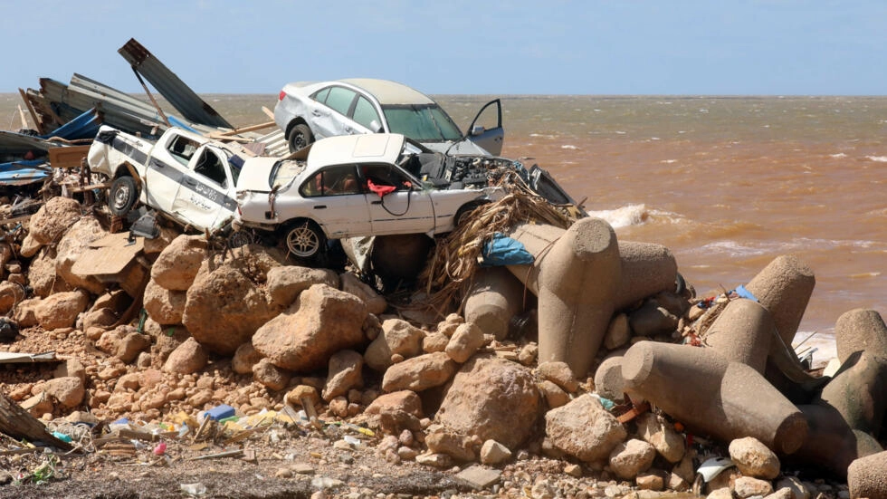 الليبية ليبيا .. درنة تبكي قتلاها وتبحث عن مفقوديها بعد فيضانات " دانيال "
