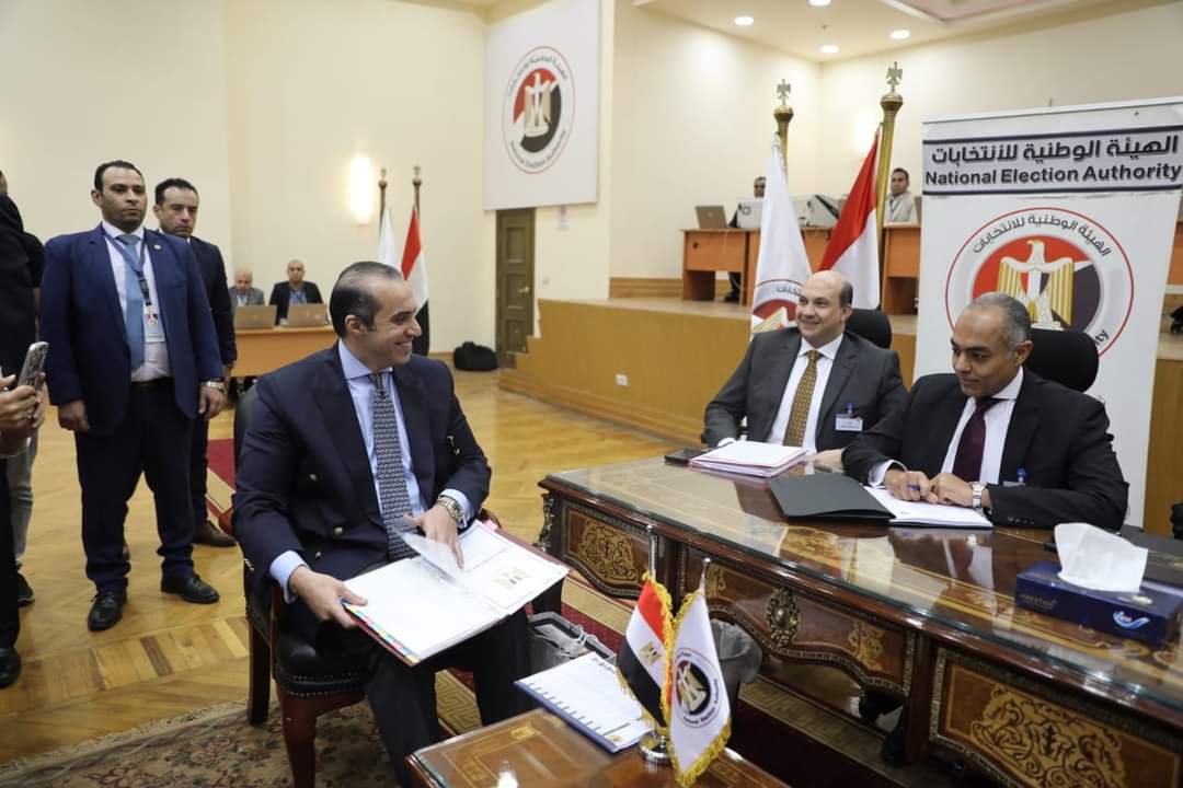 مصر .. وكيل المرشح الرئاسي عبد الفتاح السيسي يقدم أوراق ترشحه للهيئة الوطنية للانتخابات 1 FB IMG 1696680029984 مصر .. وكيل المرشح الرئاسي عبد الفتاح السيسي يقدم أوراق ترشحه للهيئة الوطنية للانتخابات