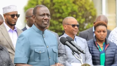 " يفضل ارتدائها روتو " .. البرلمان الكيني يحظر ارتداء "بدلة " مشهورة باسم الرئيس الزامبي الراحل " كاوندا " 6 131845764 f xsq1dwaaaidwe.jpg " يفضل ارتدائها روتو " .. البرلمان الكيني يحظر ارتداء "بدلة " مشهورة باسم الرئيس الزامبي الراحل " كاوندا "