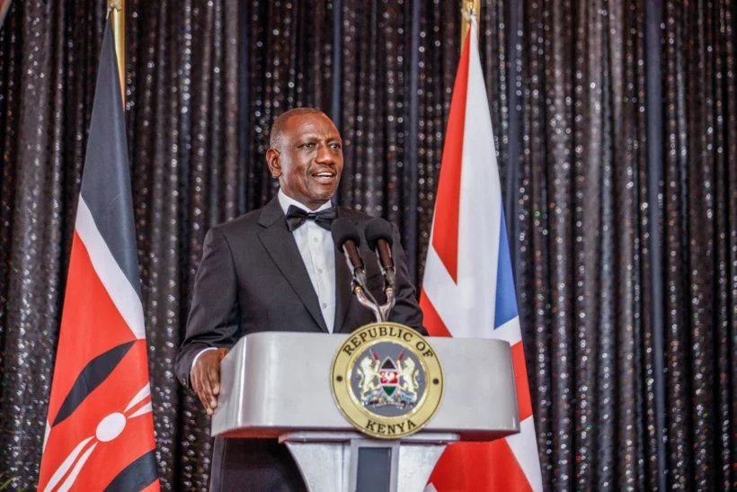 الكيني وليام روتو الرئيس الكيني يدعو شعبة لـ " التقشف " .. وروتو : حان الوقت للتخلي عن الفوائد الوهمية للإنفاق المسرف