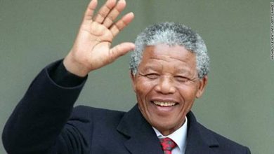 images جنوب أفريقيا تحيي الذكرى العاشرة لرحيل « مانديلا » وسط مشاعر متفاوتة
