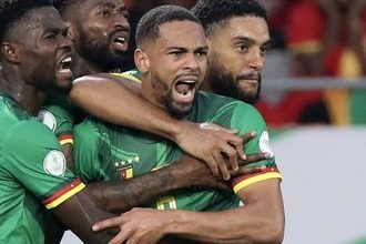 غينيا تنتزع تعادلاً من الكاميرون في كأس إفريقيا 10 3740703371705346744 غينيا تنتزع تعادلاً من الكاميرون في كأس إفريقيا