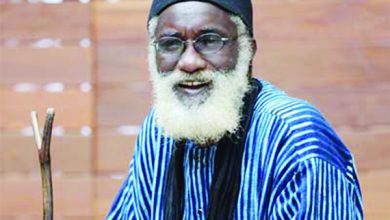 Abasse Ndione 1 السنغال .. وفاة"عباس نديوني" أحد رواد الأدب السنغالي والافريقي