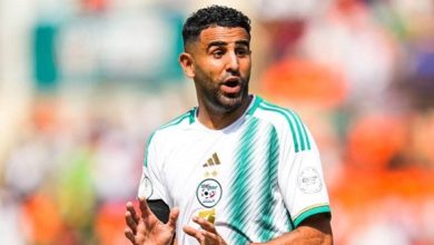 قائد منتخب الجزائر رياض محرز رياض محرز في رسالة إعتذار للشعب الجزائري : لم نكن في مستوي المسؤولية