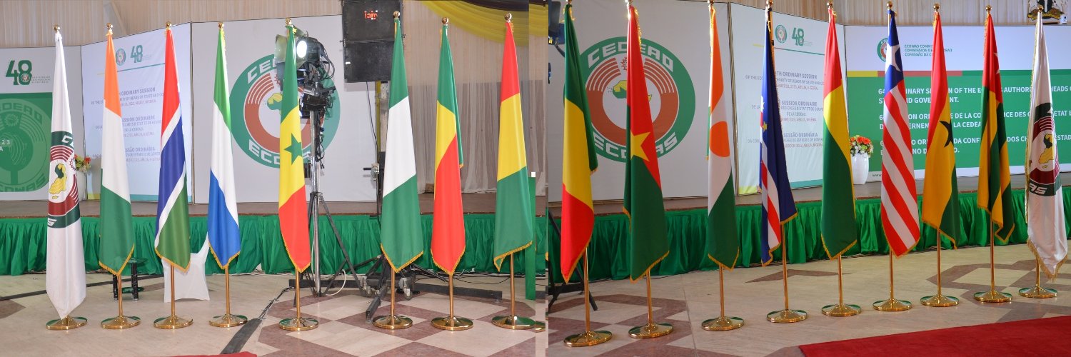 إيكواس بعد ساعات من رفعها عن النيجر .. " إيكواس " ترفع العقوبات الاقتصادية علي غينيا