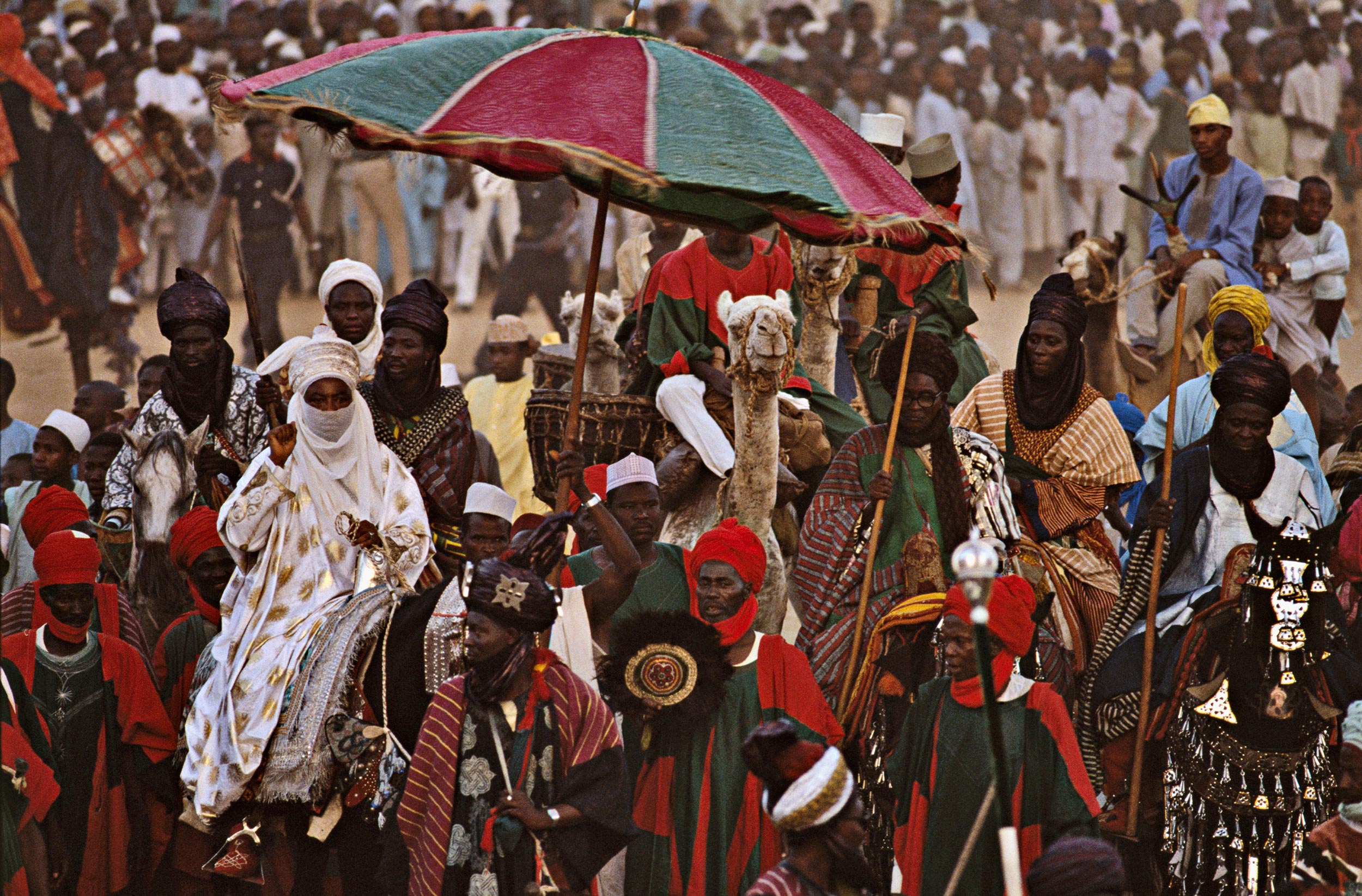 2 Emir of Khano End of Ramadan Celebrated in Nigeria « الكوسي » و « الكانو» أشهر الأكلات والمشروبات .. رمضان في نيجيريا طقوس وعادات  