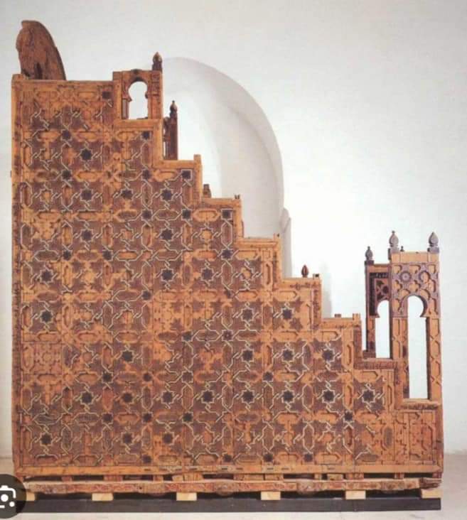 FB IMG 1711661765707 لحسن العسبي يكتب : أقدم منبر مسجد بالعالم مغربي