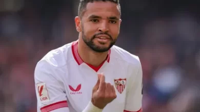 "لم يحدث أي شيء".. أول تعليق من النصيري بعد شجاره مع مدربه 3 piBmbLdOEs 1710751906 "لم يحدث أي شيء".. أول تعليق من النصيري بعد شجاره مع مدربه