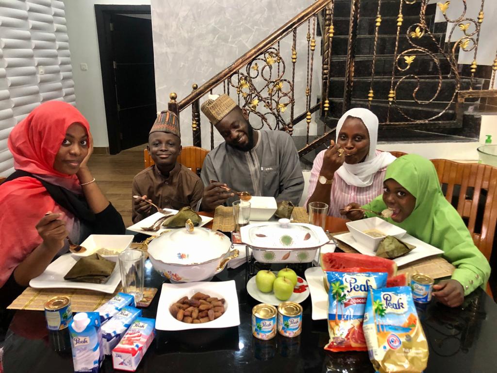 ramadan pix 3 « الكوسي » و « الكانو» أشهر الأكلات والمشروبات .. رمضان في نيجيريا طقوس وعادات  