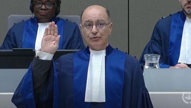 التونسي هيكل بن محفوظ يؤدي اليمين قاضيًا بالمحكمة الجنائية الدولية 2 القاضي التونسي هيكل بن محفوظ التونسي هيكل بن محفوظ يؤدي اليمين قاضيًا بالمحكمة الجنائية الدولية