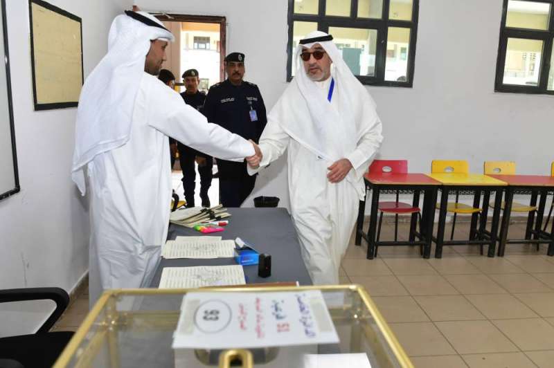 الكويتيون يتوجهون لصناديق الاقتراع لانتخاب أعضاء مجلس الأمة 2024 2 1673387 الكويتيون يتوجهون لصناديق الاقتراع لانتخاب أعضاء مجلس الأمة 2024