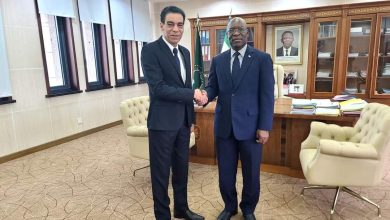 FB IMG 1714211343693 سفير مصر في مالابو يبحث تعزيز العلاقات الثنائية مع وزير خارجية غينيا الاستوائية