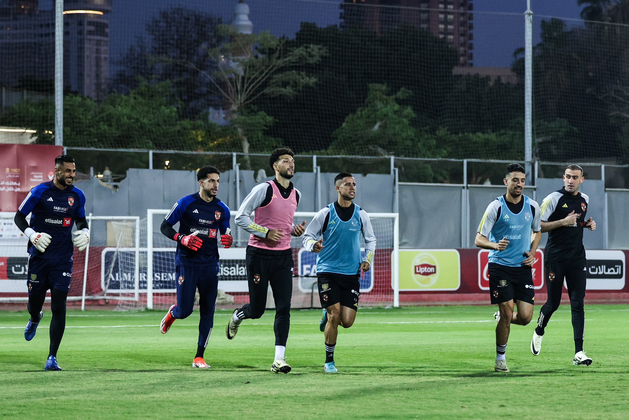 موعد مباراة الزمالك والأهلي والقنوات الناقلة ومفاجآت بالجملة في التشكيل المتوقع