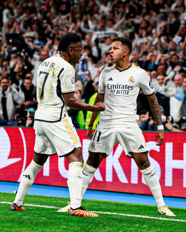 نهاية شوط المباراة .. ريال مدريد يتقدم علي مانشستر سيتي بهدفين لهدف في « كلاسيكو أوروبا » 1 ٢٠٢٤٠٤٠٩ ٢٢١٥٣٠ نهاية شوط المباراة .. ريال مدريد يتقدم علي مانشستر سيتي بهدفين لهدف في « كلاسيكو أوروبا »