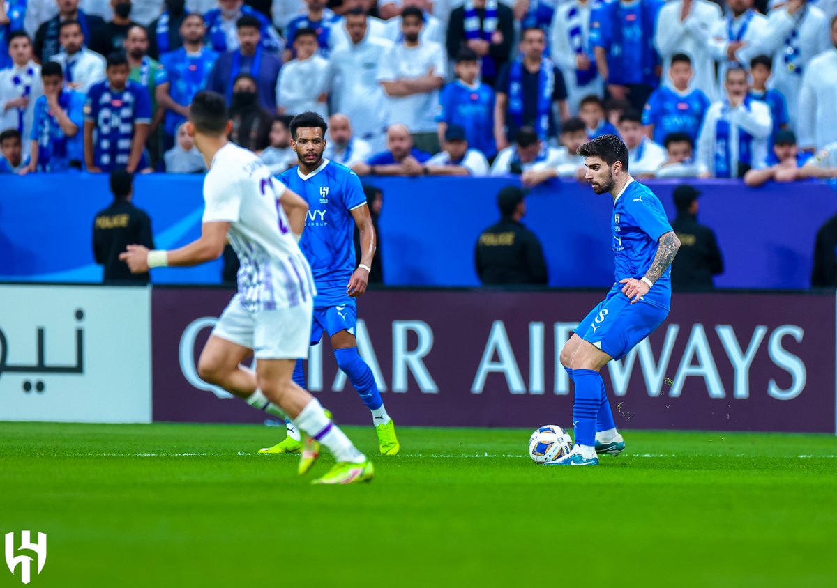 التعادل الإيجابي يحسم الشوط الأول بين الهلال السعودي والعين الإماراتي 1 ٢٠٢٤٠٤٢٣ ٢١٠٩٠٨ التعادل الإيجابي يحسم الشوط الأول بين الهلال السعودي والعين الإماراتي