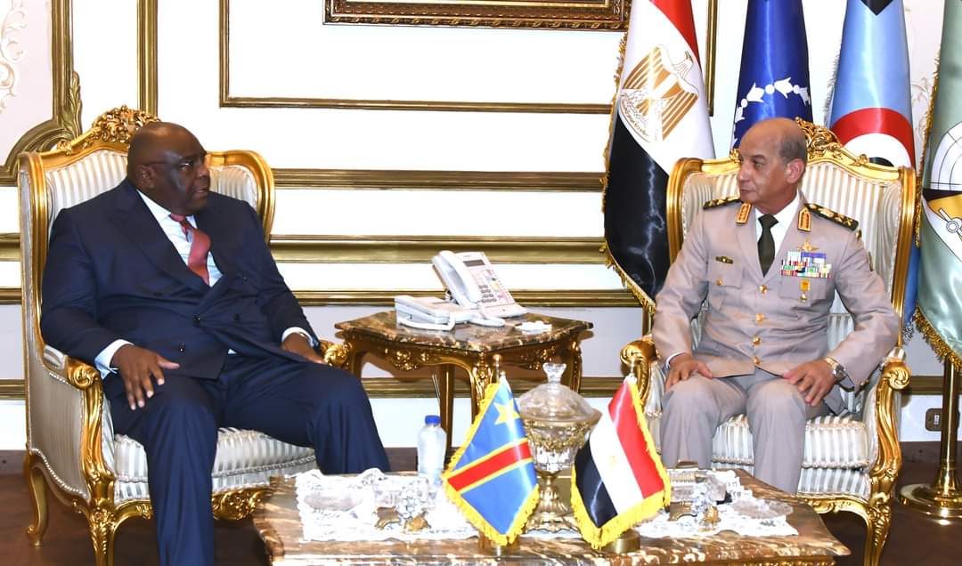 المتحدث العسكرى : الفريق أول محمد زكى القائد العام للقوات المسلحة وزير الدفاع والإنتاج الحربى يلتقى وزير الدفاع الوطنى والمحاربين القدماء لجمهورية الكونغو الديمقراطية 1 FB IMG 1716303319714 المتحدث العسكرى : الفريق أول محمد زكى القائد العام للقوات المسلحة وزير الدفاع والإنتاج الحربى يلتقى وزير الدفاع الوطنى والمحاربين القدماء لجمهورية الكونغو الديمقراطية