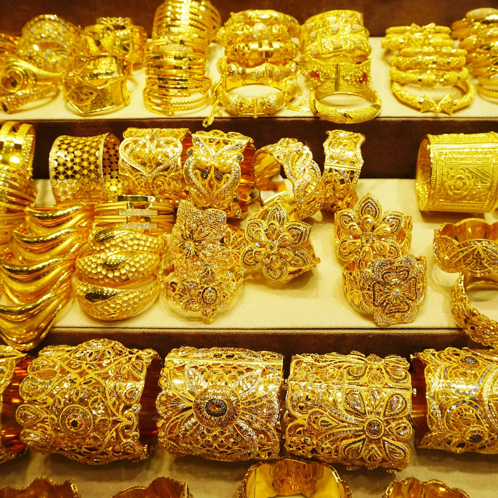 gold3 مصر .. استقرار أسعار الذهب صباح اليوم الخميس بالصاغة 