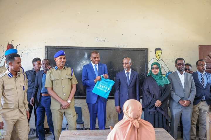 الصومال : انطلاق امتحانات الثانوية العامة في مقديشو وغالبية المحافظات 1 1 2 الصومال : انطلاق امتحانات الثانوية العامة في مقديشو وغالبية المحافظات
