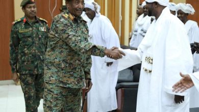 السودان .. « السيادة » يكشف تفاصيل لقاء « البرهان » مع تنسيقية أبناء الرزيقات 5 FB IMG 1718215036902 السودان .. « السيادة » يكشف تفاصيل لقاء « البرهان » مع تنسيقية أبناء الرزيقات