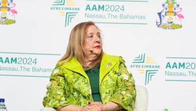 ٢٠٢٤٠٦١٥ ١٨٥٣٥٣ أفريكسيم بنك : النمو الاقتصادي في أفريقيا سيبلغ 8ر3 بالمائة في 2024
