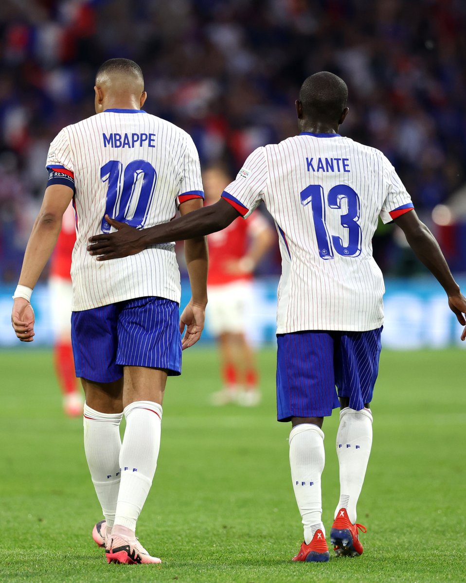 يورو 2024 : الديوك الفرنسية تفلت من الكمين النمساوي .. سلوفاكيا تفجر كبري المفاجآت بفوزها على بلجيكا 1 ٢٠٢٤٠٦١٨ ٠٠٢٤٣٠ يورو 2024 : الديوك الفرنسية تفلت من الكمين النمساوي .. سلوفاكيا تفجر كبري المفاجآت بفوزها على بلجيكا