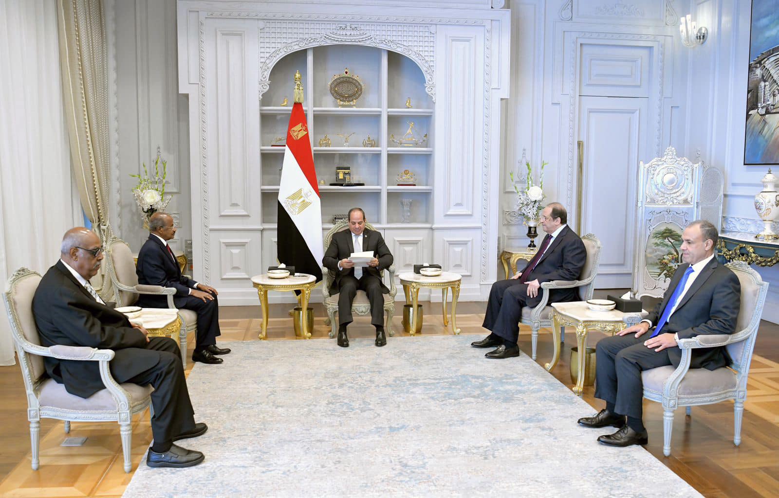 454613448 1056210832534311 1260882779690969540 n الرئيس السيسي يتسلم رسالة خطية من نظيره الإريتري أسياس أفورقي
