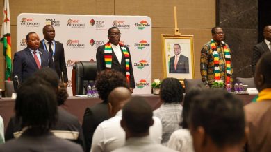 زيمبابوي .. إيمرسون منانجاجوا يؤكد مجددًا عدم ترشحه لولاية ثالثة 3 GWeSBRaaQAA3NnA زيمبابوي .. إيمرسون منانجاجوا يؤكد مجددًا عدم ترشحه لولاية ثالثة