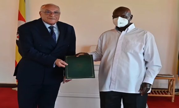 وزير الخارجية الجزائري يسلم رئيس أوغندا رسالة خطية من "تبون" تتعلق بالارتقاء بالعلاقات 1 8a7f1be7814ea90fde2bb2097b02ab2c M وزير الخارجية الجزائري يسلم رئيس أوغندا رسالة خطية من "تبون" تتعلق بالارتقاء بالعلاقات