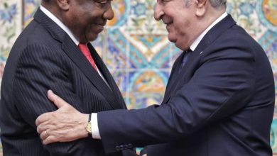 الكاتب الجزائري رفيق شلغوم يكتب : زيارة رئيس جنوب إفريقيا للجزائر ..معطيات، أرقام و آراء تستحق النشر 4 GeILaieXIAAbBFl الكاتب الجزائري رفيق شلغوم يكتب : زيارة رئيس جنوب إفريقيا للجزائر ..معطيات، أرقام و آراء تستحق النشر