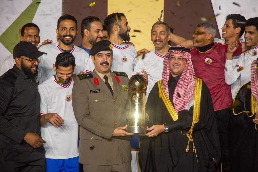 محافظ الأحساء يتوج فريق شرطة المحافظة بطلاً لبطولة القطاعات الحكومية تحت شعار "وطن بلا مخدرات" 1 ٢٠٢٤١٢٠٤ ١١٤٣٣٣ محافظ الأحساء يتوج فريق شرطة المحافظة بطلاً لبطولة القطاعات الحكومية تحت شعار "وطن بلا مخدرات"