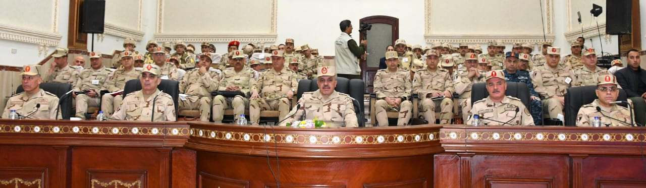 وزير الدفاع يشهد تنفيذ المرحلة الرئيسية لمشروع مراكز القيادة التعبوى للجيش الثالث الميدانى 1 IMG 20250211 WA0030 وزير الدفاع يشهد تنفيذ المرحلة الرئيسية لمشروع مراكز القيادة التعبوى للجيش الثالث الميدانى