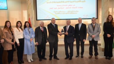 IMG 20250213 WA0037 « التجاريين »  تكرّم الدكتور إسماعيل عبد الغفار، رئيس الأكاديمية العربية للعلوم والتكنولوجيا