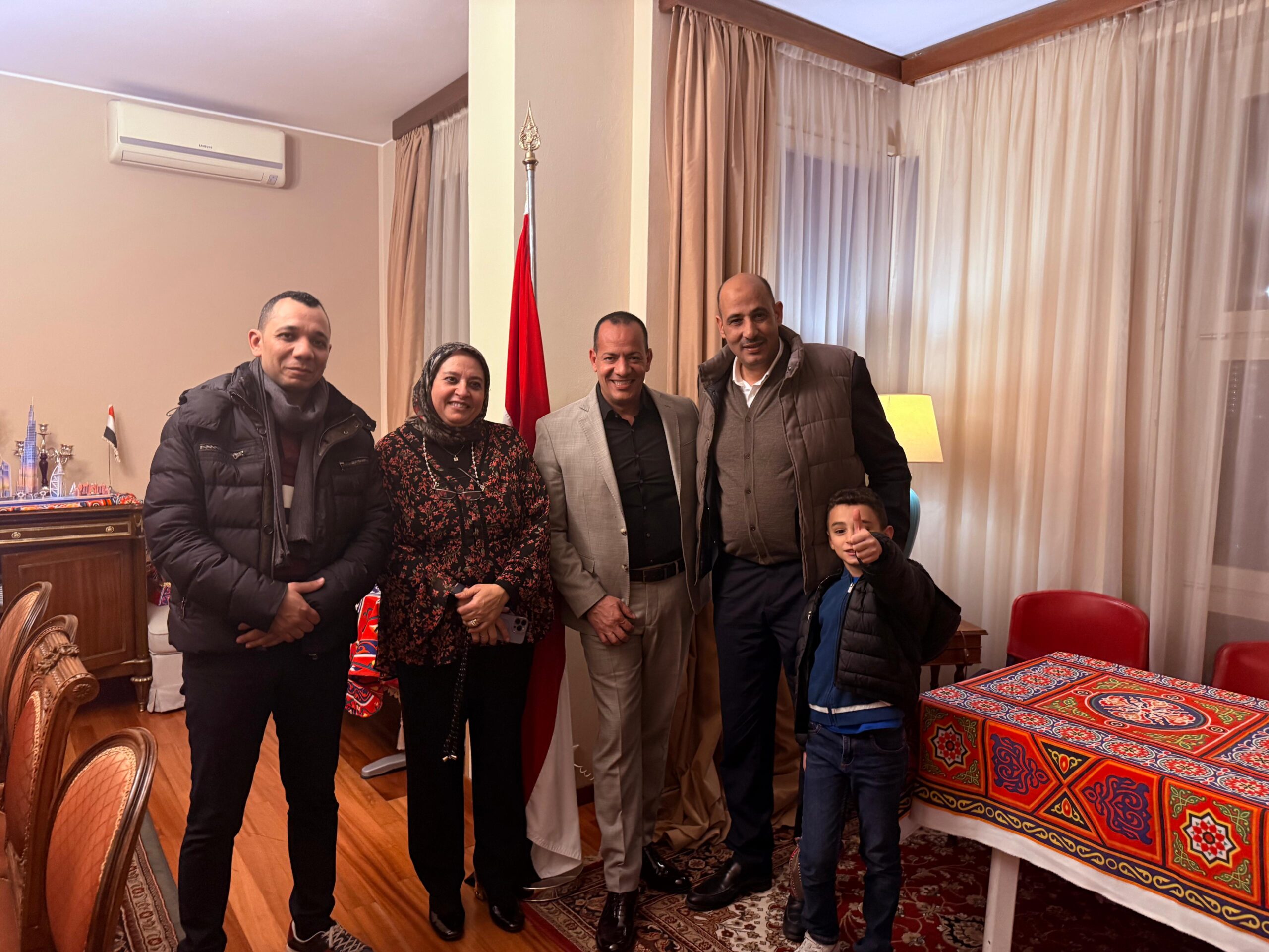 01507dca 4448 41c0 8033 c4a57d75b20f scaled مئات الآلاف يؤدون صلاة عيد الفطر في إيطاليا