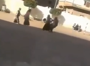 Screenshot 2025 03 14 202905 مصر .. فيديو صادم لمدير مدرسة يعتدي بالضرب علي طالبتين بالصفع والركل " فيديو "