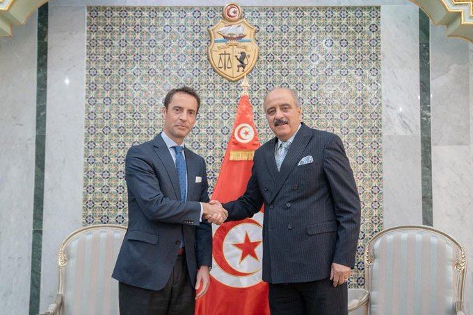 Gn FzzXEAAZXY7 الكاتبة اسيا العتروس تكتب : كولومينا يزور شركاء الناتو قبل قمة لاهاي .. ماذا في حقيبة  المبعوث الخاص للناتو إلي تونس و دول الجنوب ؟