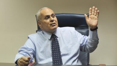 الكاتب