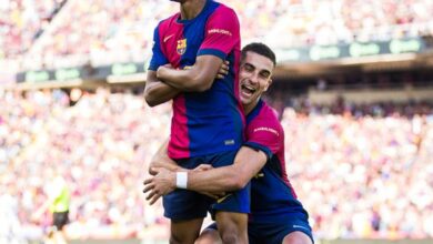برشلونة يكتسح ريال مدريد برباعية مثيرة ويقترب من حسم لقب الدوري الإسباني 5 GqrnVVSXwAAP8CL برشلونة يكتسح ريال مدريد برباعية مثيرة ويقترب من حسم لقب الدوري الإسباني
