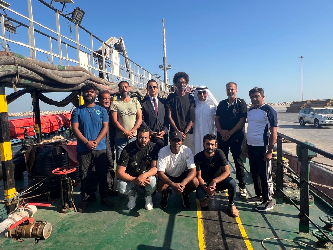 الخارجية تكشف عن تطورات جديدة في أزمة البحارة المصريين بالإمارات 1 d9080cd3 bcdb 427d 9f48 fb58f70f5d35 الخارجية تكشف عن تطورات جديدة في أزمة البحارة المصريين بالإمارات