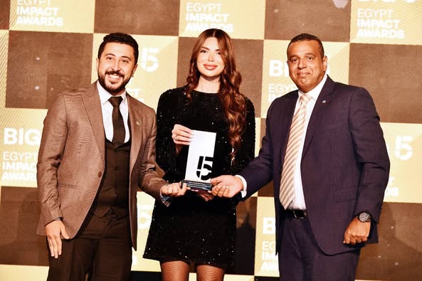 508646457 1039979644926407 7511329183511570561 n المقاولون العرب تحصد 5 جوائز كبرى في حفل Big 5 Egypt Impact Awards لعام 2025