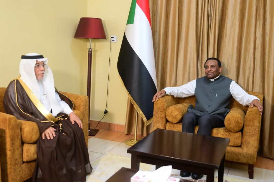 رئيس مجلس الوزراء السوداني يؤكد إهتمام حكومته بتعزيز العلاقات مع السعودية 1 FB IMG 1749486752115 رئيس مجلس الوزراء السوداني يؤكد إهتمام حكومته بتعزيز العلاقات مع السعودية