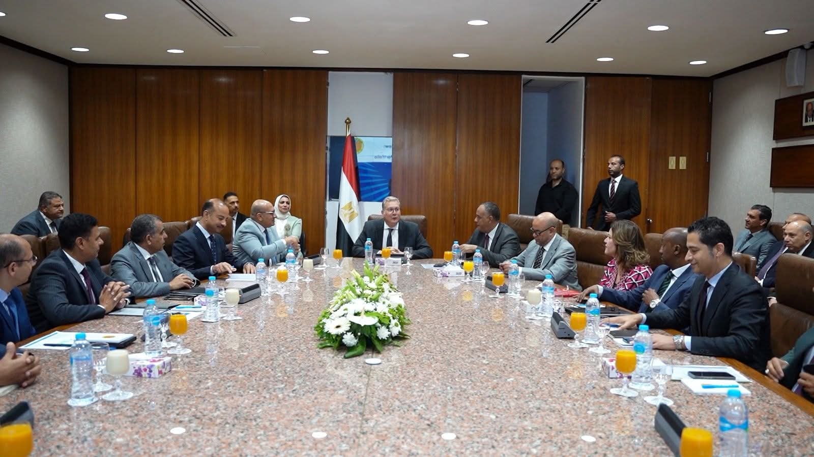 FB IMG 1750860679926 مصر : وزير البترول والثروة المعدنية  و"جابكو" يبحثان زيادة الإنتاج من خليج السويس