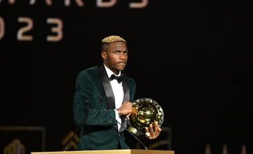 فيكتور أوسيمين يمنح يوفنتوس مهلة أخيرة .. وليفربول في الصورة 3 GBGBQPcXsAAe1x3 فيكتور أوسيمين يمنح يوفنتوس مهلة أخيرة .. وليفربول في الصورة